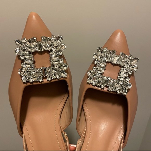 ❌SOLD❌ Square Gemstone Embellished Kitten Heels - Picture 4 of 6